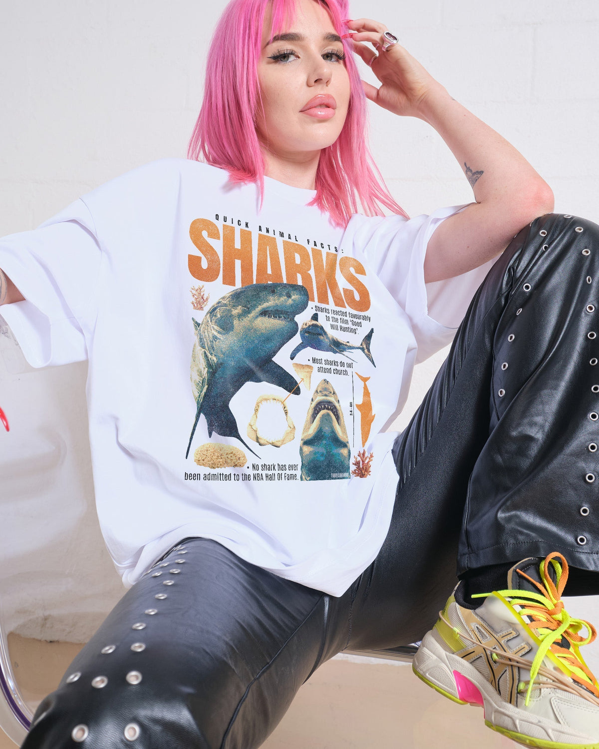 Quick Animal Facts - Sharks Oversized Tee product image 3